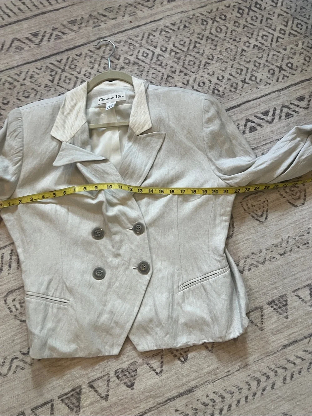 Dior Double-Breasted Cream Blazer Vintage piece - Picture 6 of 12